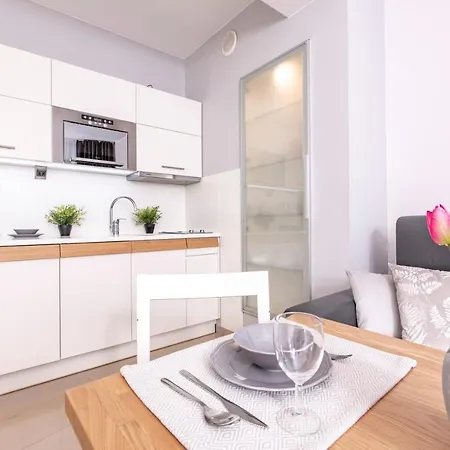 Prywatny 413 W Arka Medical Przy Plazy דירה *