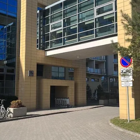 Prywatny 413 W Arka Medical Przy Plazy דירה